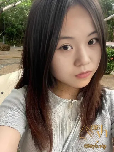 湖南长沙04年小骚货 吴紫 惨遭前男友泄密 露脸口交狂舔蛋蛋 出租屋无套做爱 骚态尽显！ 2