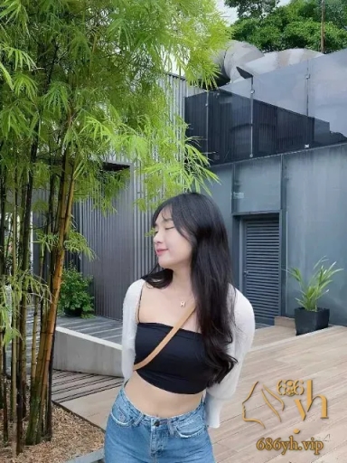 高颜值学生妹 颖恩 私拍泄露 露脸口交主动深喉吞吐巨屌 无套后入操到浪叫连连！ 3