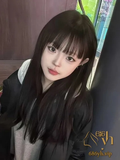 山东工艺美院骚女 郑家乐 教学楼偷含金主肉棒 穿紫丝撅臀被后入猛干 2