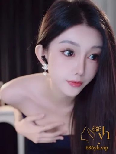抖音气质御姐 冰淇淋蛋筒 会员福利 妩媚眼神销魂拉丝 身姿妖娆性感诱人！ 1