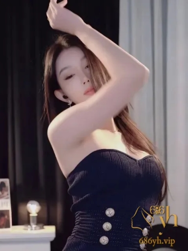 抖音气质御姐 冰淇淋蛋筒 会员福利 妩媚眼神销魂拉丝 身姿妖娆性感诱人！ 3