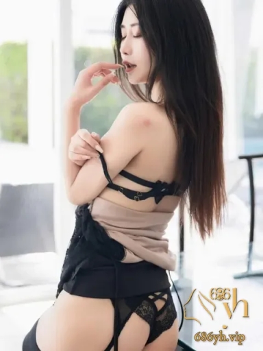 性感模特 蓝芝心 性爱视频 带上肛塞后入打桩爆操 浪叫淫靡沉浸快感无法自拔 3