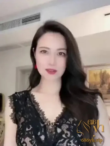 抖音网红 何如意 擦边福利 巨乳尤物面对镜头抖奶发骚 表情妩媚刺激你的肾上腺素 2