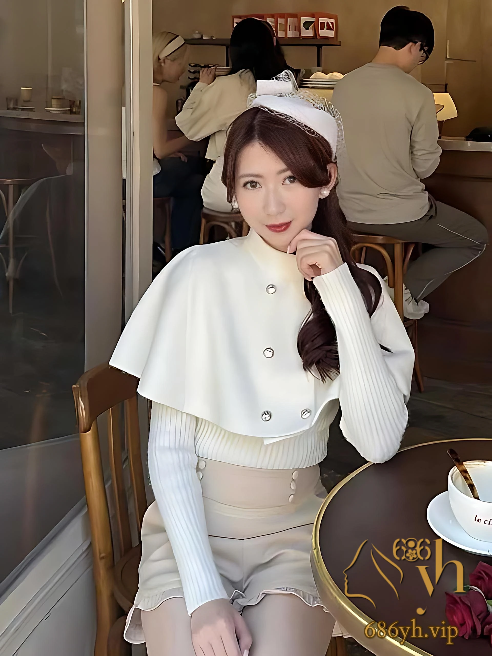 002.jpg
