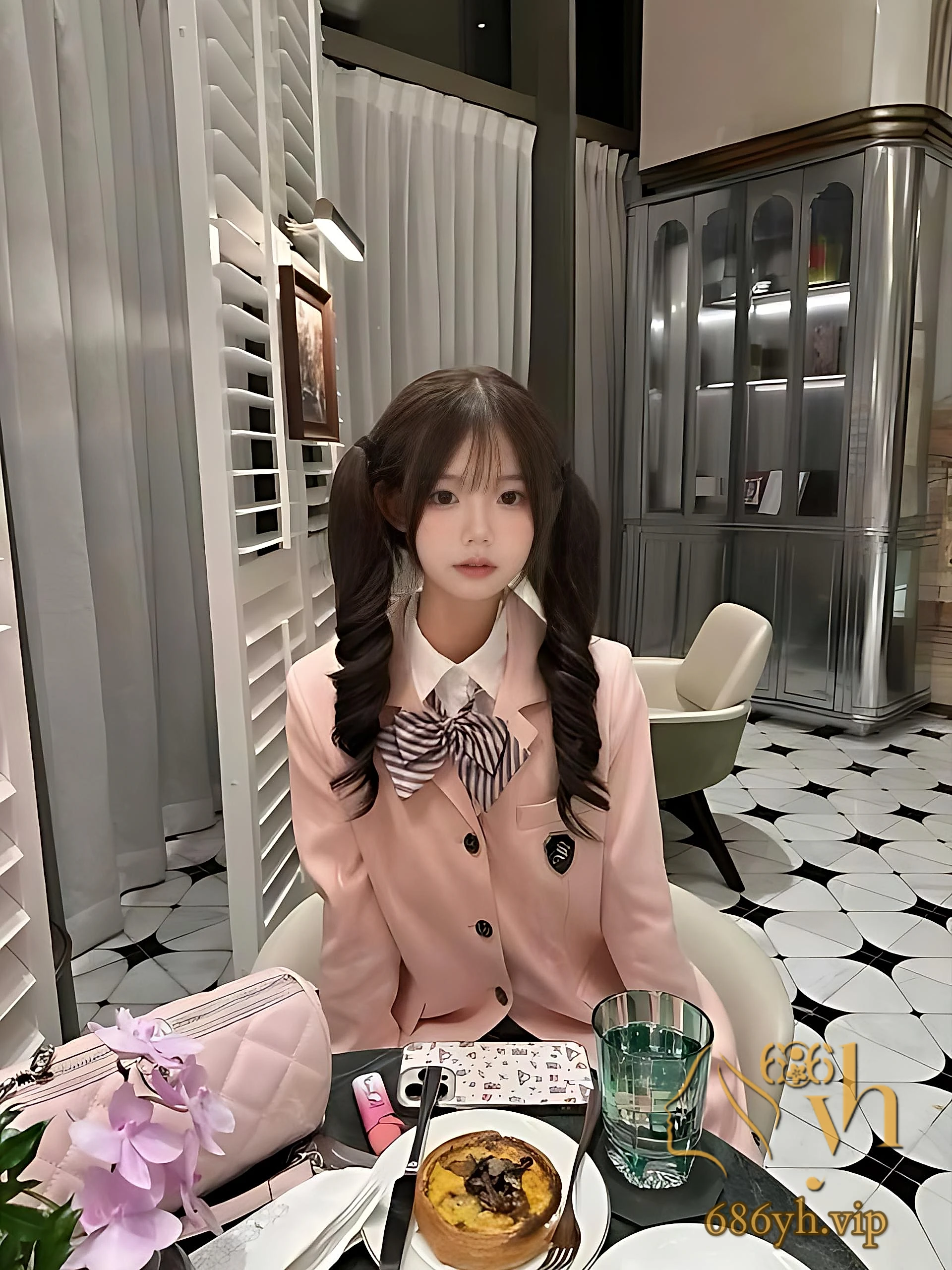 004.jpg