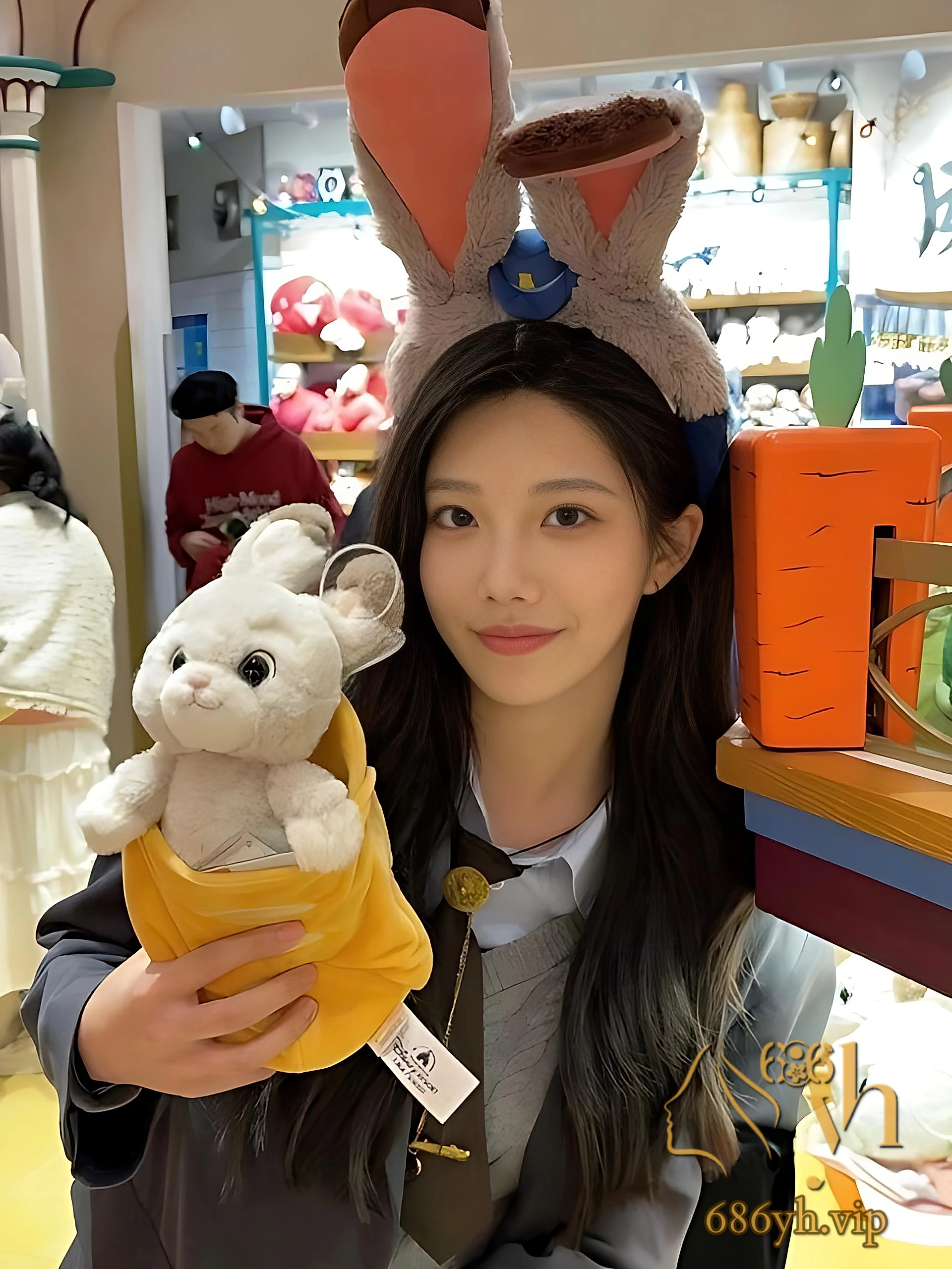 002.jpg